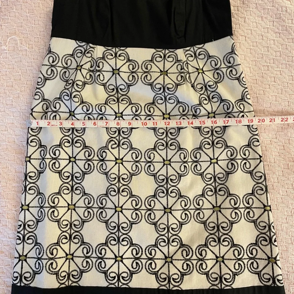 Adrianna Papell size 6/8 lined linen/cotton embroidered cocktail/sundress. - Picture 8 of 12